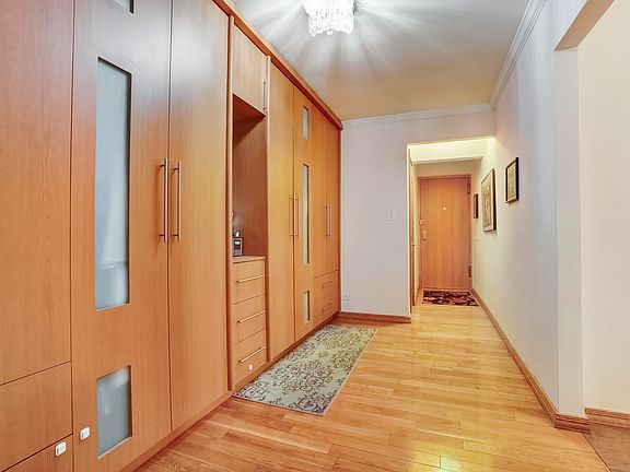4th image of 1840 E 13th St APT 5F
