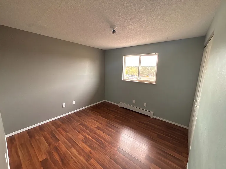 4319 Lashelle Ave — Photo 11