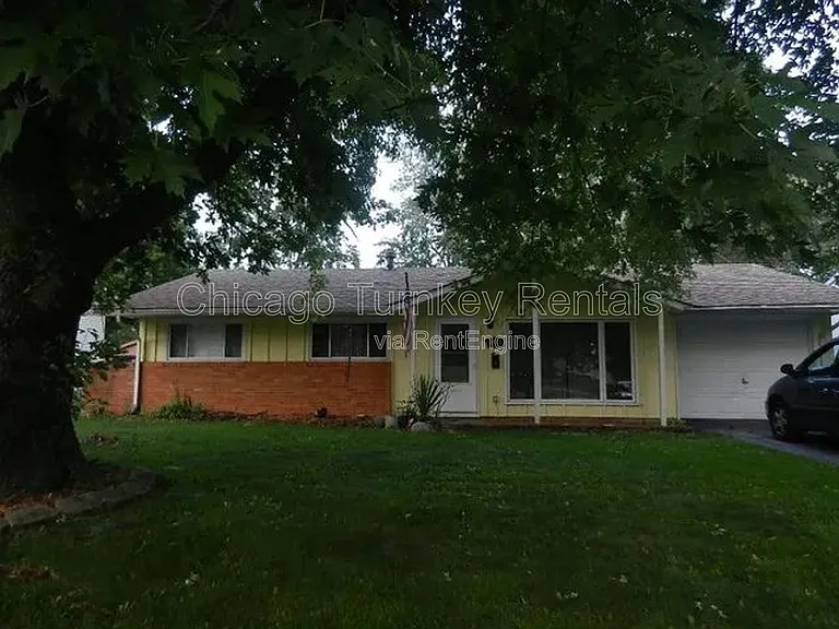 105 S Sycamore Ln — Photo 1