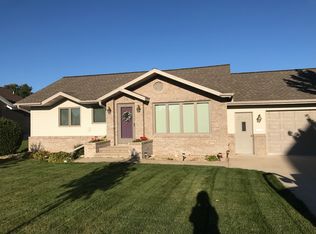 416 8th St SW, Wadena, MN 56482