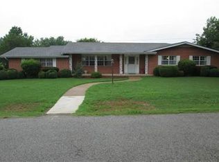 606 Redbud St, Mountain Home, AR 72653