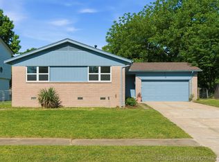 320 N Cedar St, Owasso, OK 74055