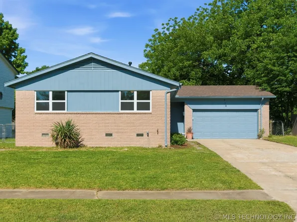 320 N Cedar St, Owasso, OK 74055