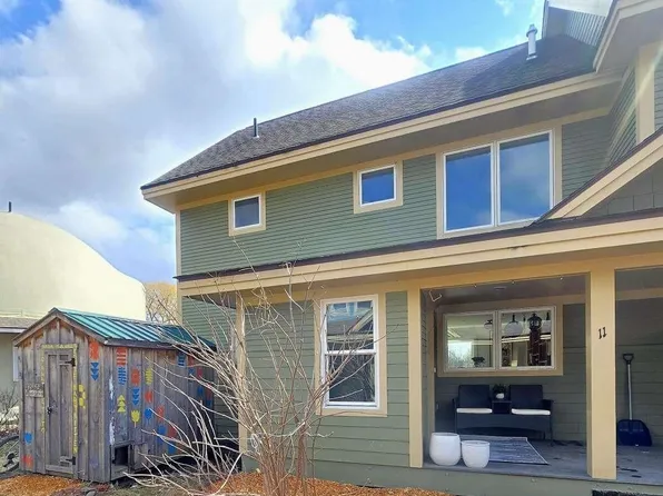 11 Common Way, Charlotte, VT 05445