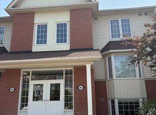 84 Petra Way E #1, Whitby, ON L1R 0A3