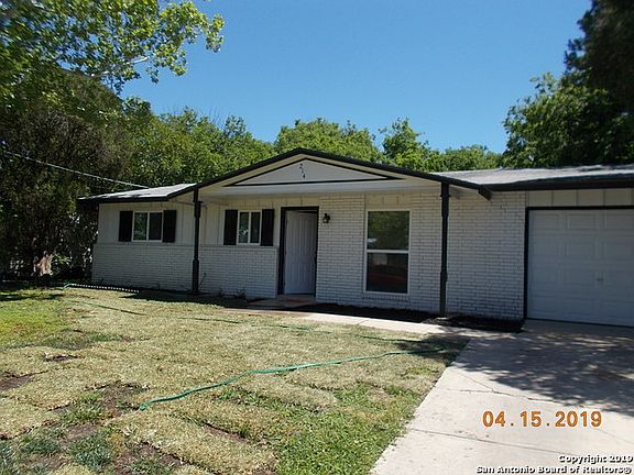 3rd image of 214 Ivy Ln