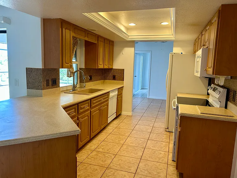 26193 Barcelos Ct — Photo 4