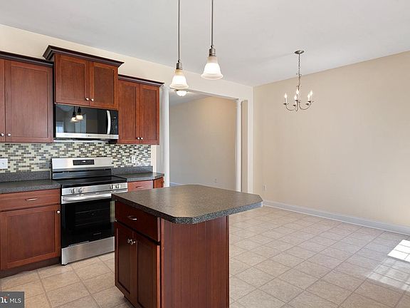 3rd image of 60 Lukens Mill Dr
