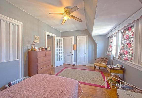 5th image of 362 Parkside Ave APT 3