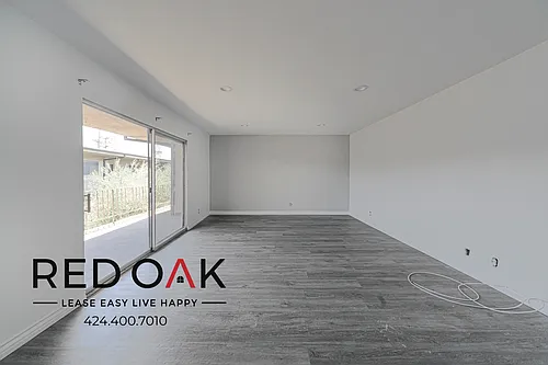 10741 Moorpark St Photo 1