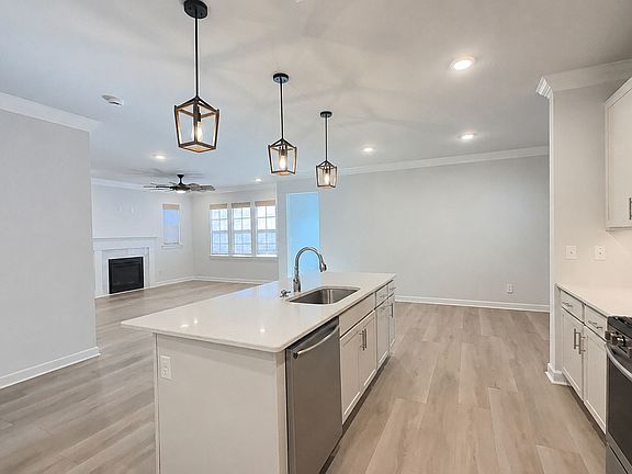 3rd image of 2218 Sanibel Ln