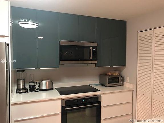 5th image of 300 S Biscayne Blvd APT 1516