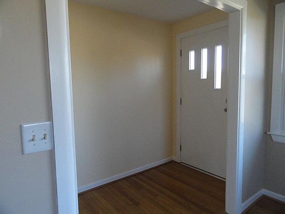 3rd image of 2552 Wintergreen Dr