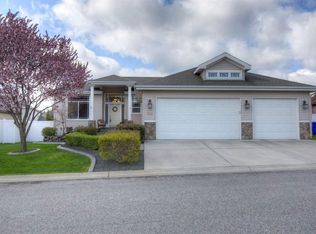 906 S Shelley Lake Ln, Spokane Valley, WA 99037
