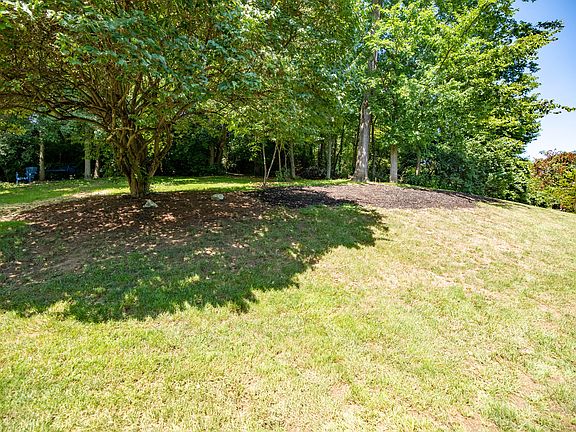 2nd image of 1788 Coachtrail Dr