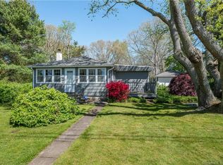 41 Maple St, Pawcatuck, CT 06379