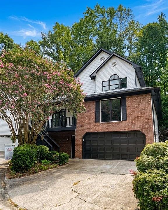 1st image of 1825 Fairoaks Pl