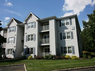 316 Stratford Pl, Bound Brook, NJ 08805