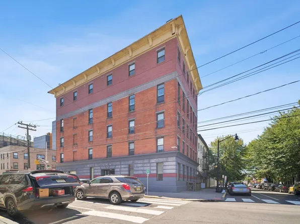 236 Newark Avenue image 17 of 19