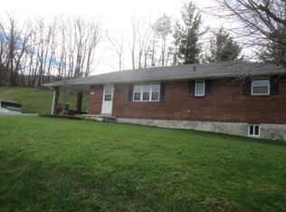 142 E River Dr, North Tazewell, VA 24630