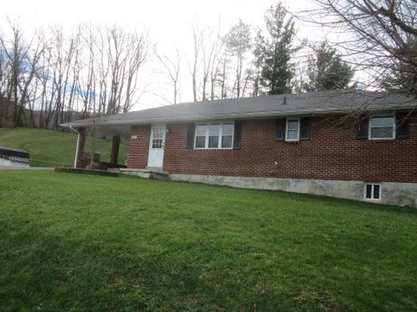 142 E River Dr, North Tazewell, VA 24630