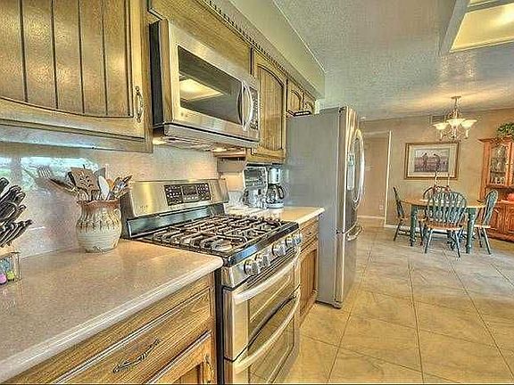 4th image of 4605 Oahu Dr NE