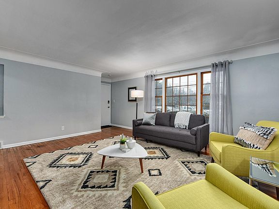Living Room 4