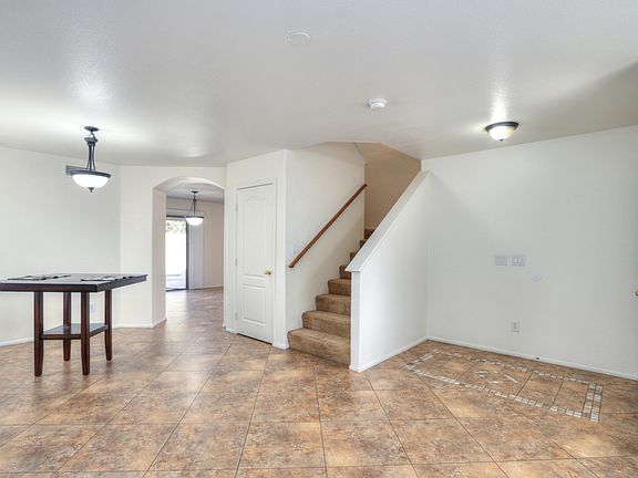 5th image of 43804 W Carey Dr