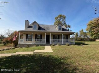 115 Rolling Oaks Dr, Vine Grove, KY 40175