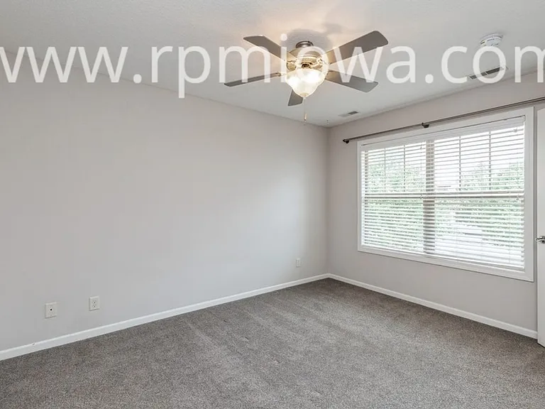 1907 SW Vintage Pkwy — Photo 11
