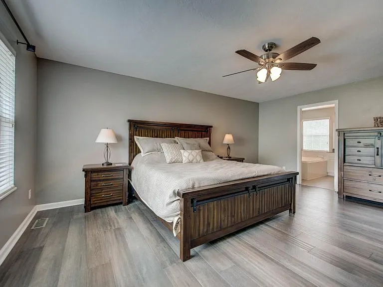 8200 Gallaher Station Dr — Photo 18