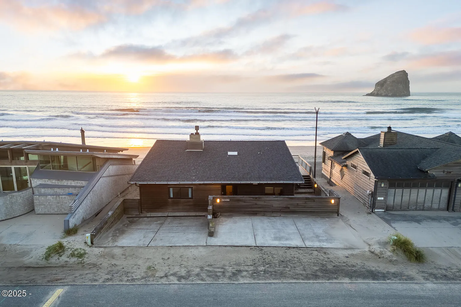 34480 Ocean Dr photo 1