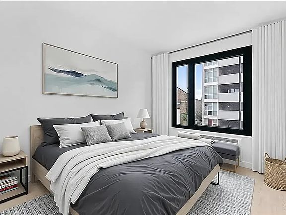 5th image of 827 Sterling Pl #4E