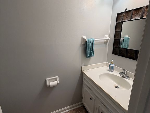 5th image of 5875 Brentwood Trce