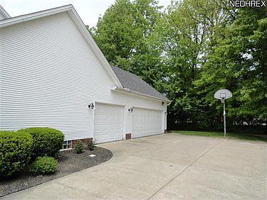 2nd image of 50 Pinecone Dr