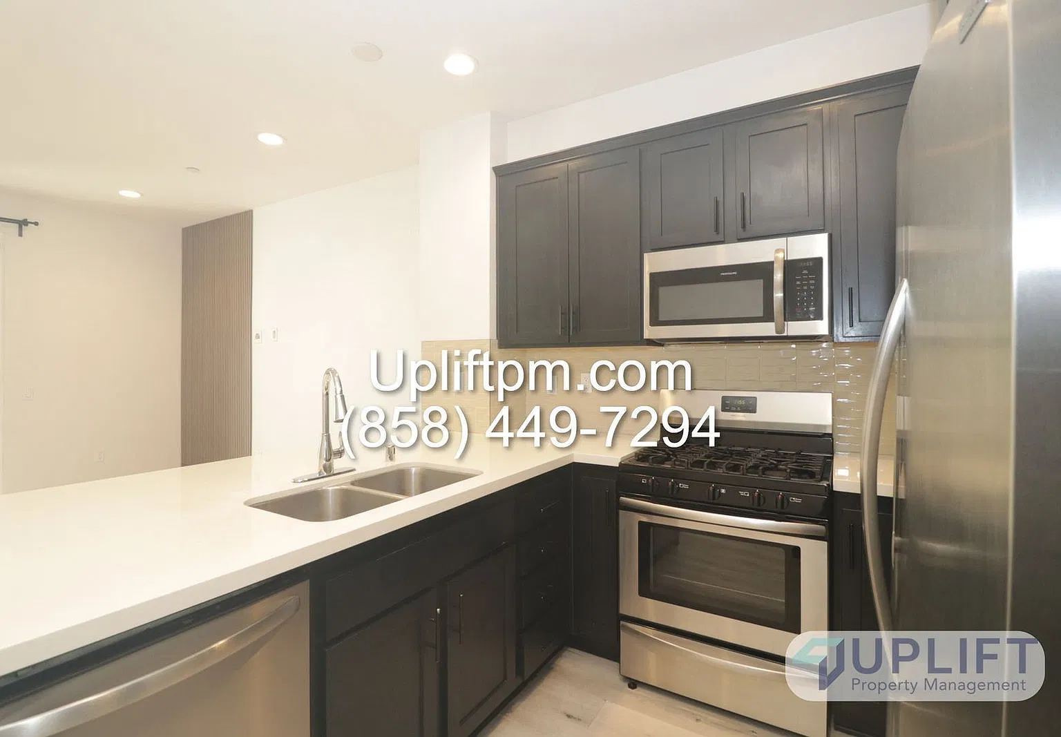 3 bed, 2.5 bath, 1410 sqft, $3,595 — Photo 3