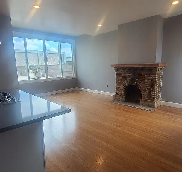 670 Stanyan St #1 — Photo 7