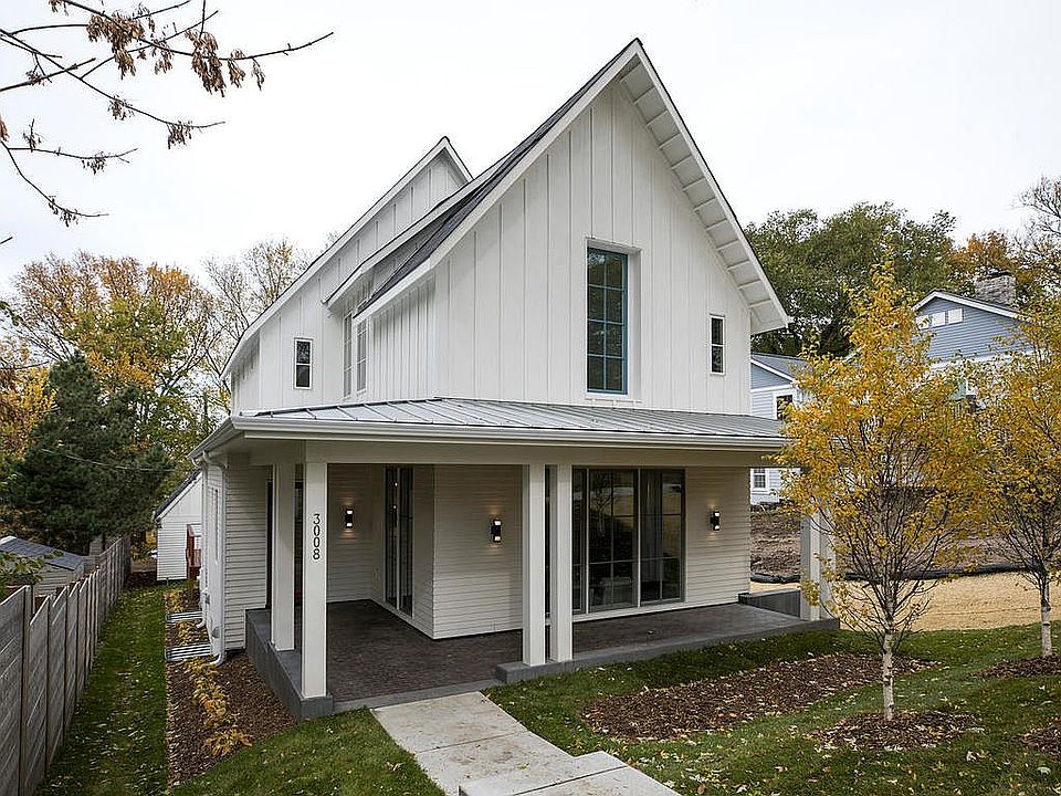 1st image of 3008 W 40th St