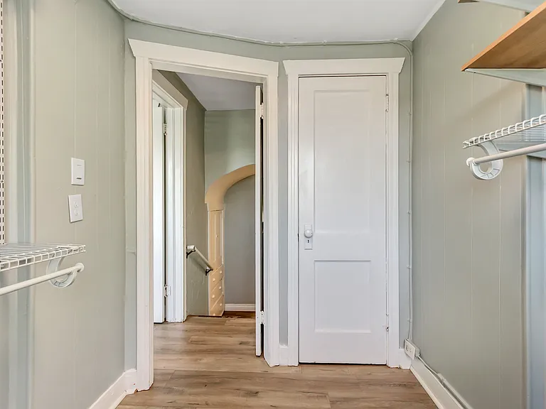 678 E 3rd Ave #1 — Photo 58
