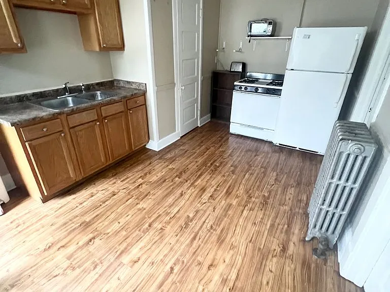 2029 Murray Hill Rd — Photo 3