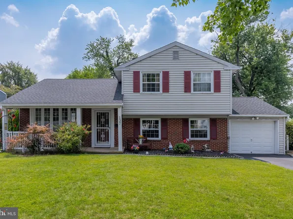 137 Whitman Dr, Turnersville, NJ 08012