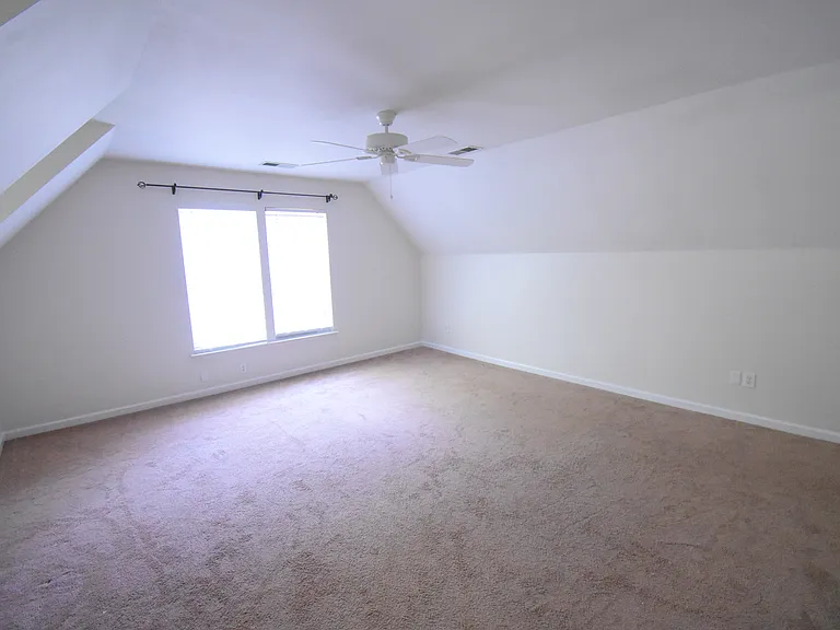 3704 Wind Ridge Pl — Photo 32