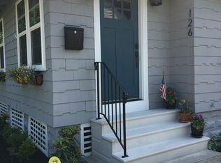 126 Avon Point Ave, Avon Lake, OH 44012