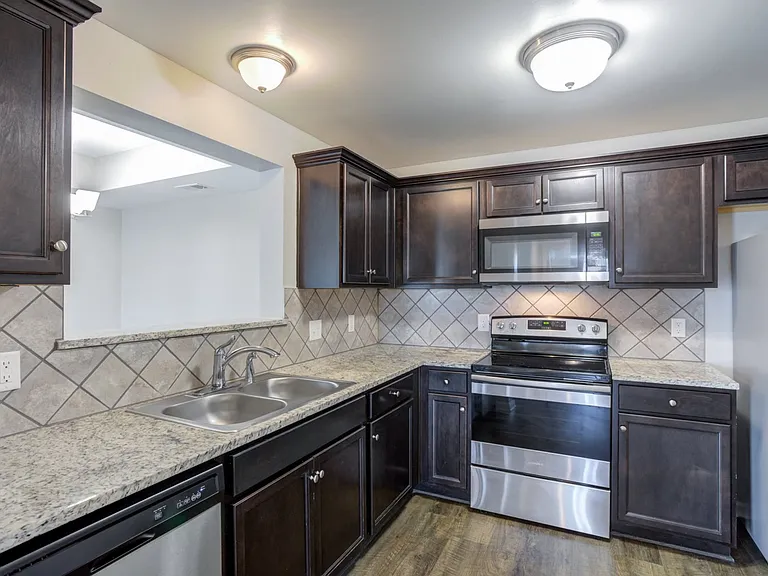 The Retreat at Arden Village Apartments — Photo 27