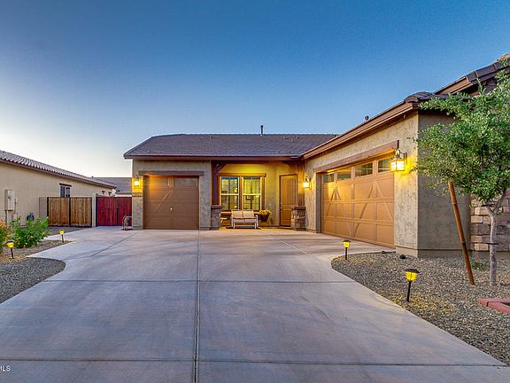 3rd image of 3842 E San Carlos Pl