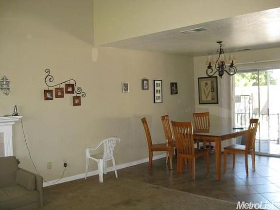 4th image of 15001 Hollyhock Ct