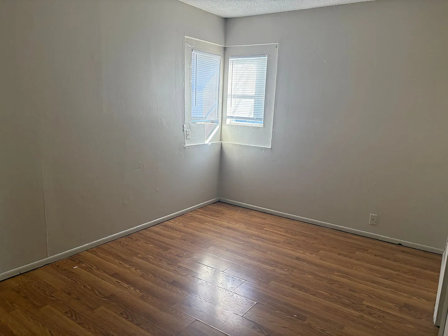 2 Bedroom / 1 Bath House — Photo 4