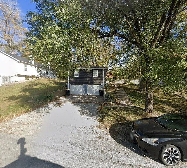4117 N Winn Rd #B — Photo 1