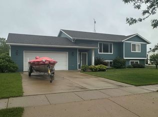 532 Copper Mountain Cir, Brookings, SD 57006