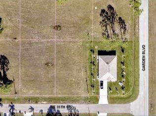 2325 NE 35th St, Cape Coral, FL 33909